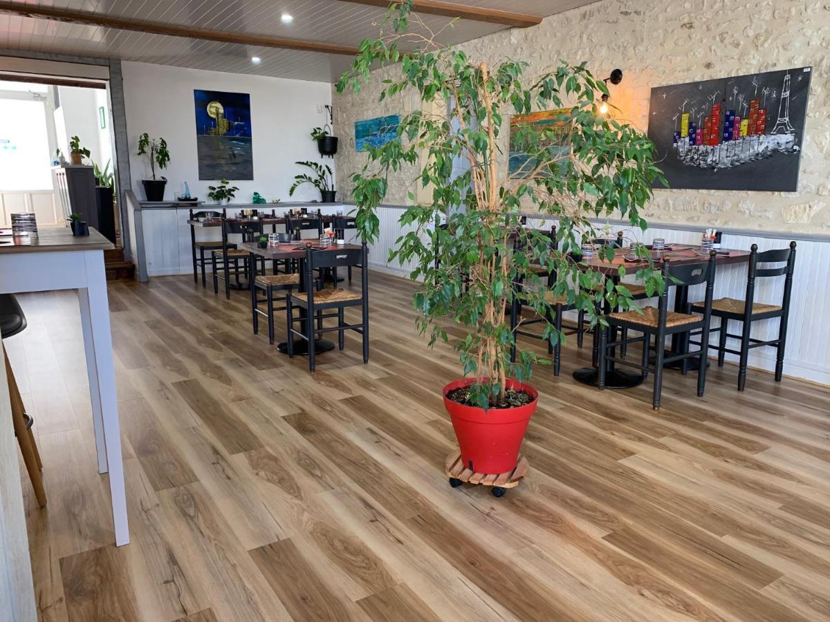 Hotel Restaurant De L'Union Мирамбо Экстерьер фото