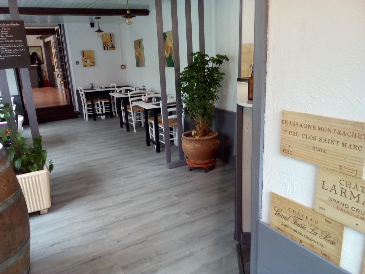 Hotel Restaurant De L'Union Мирамбо Экстерьер фото